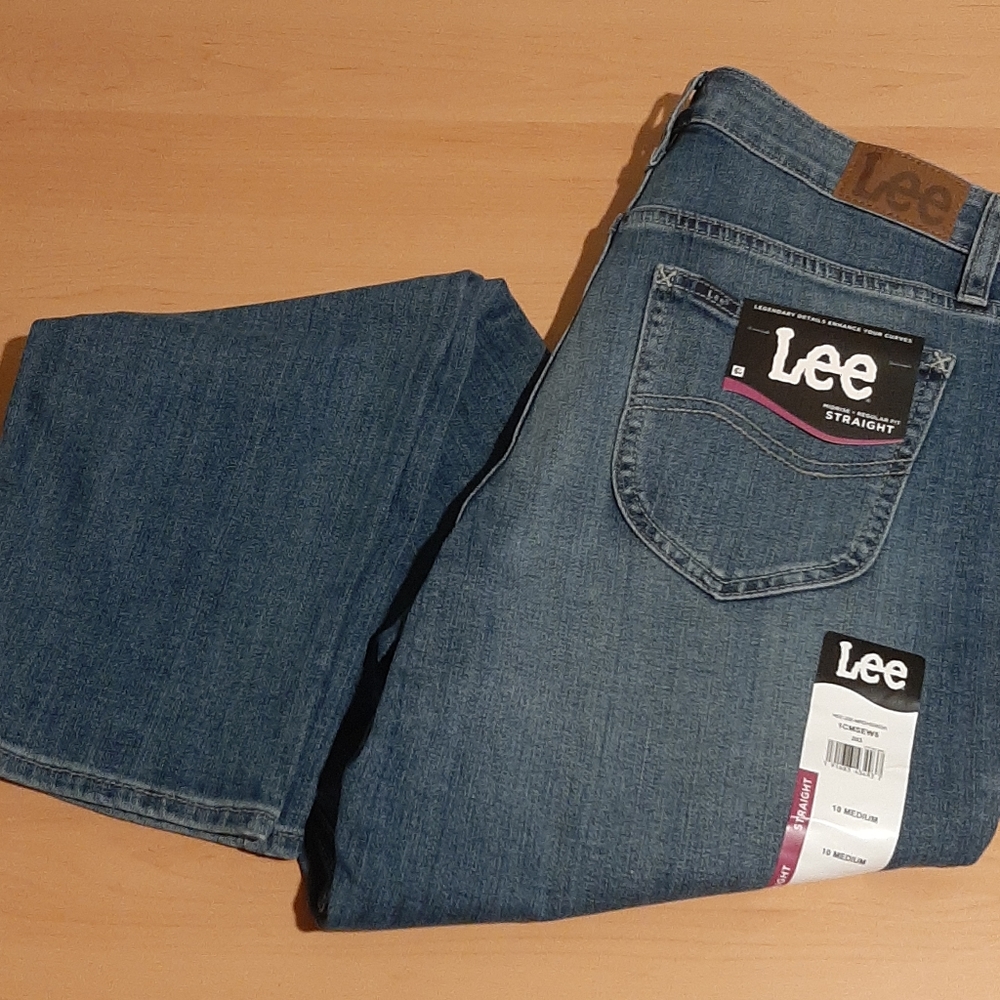 Lee Mid Rise Regular Fit Straight Leg jeans